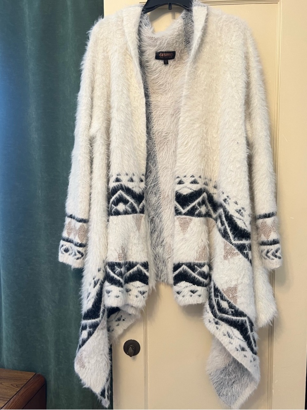 SHYANNE BOOT BARN Cream Fuzzy Open-Front Aztec Cardigan Sweater